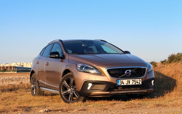 VOLVO V40 CROSS COUNTRY