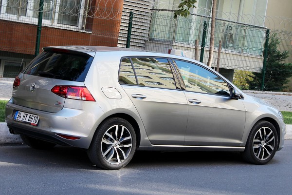 VW GOLF