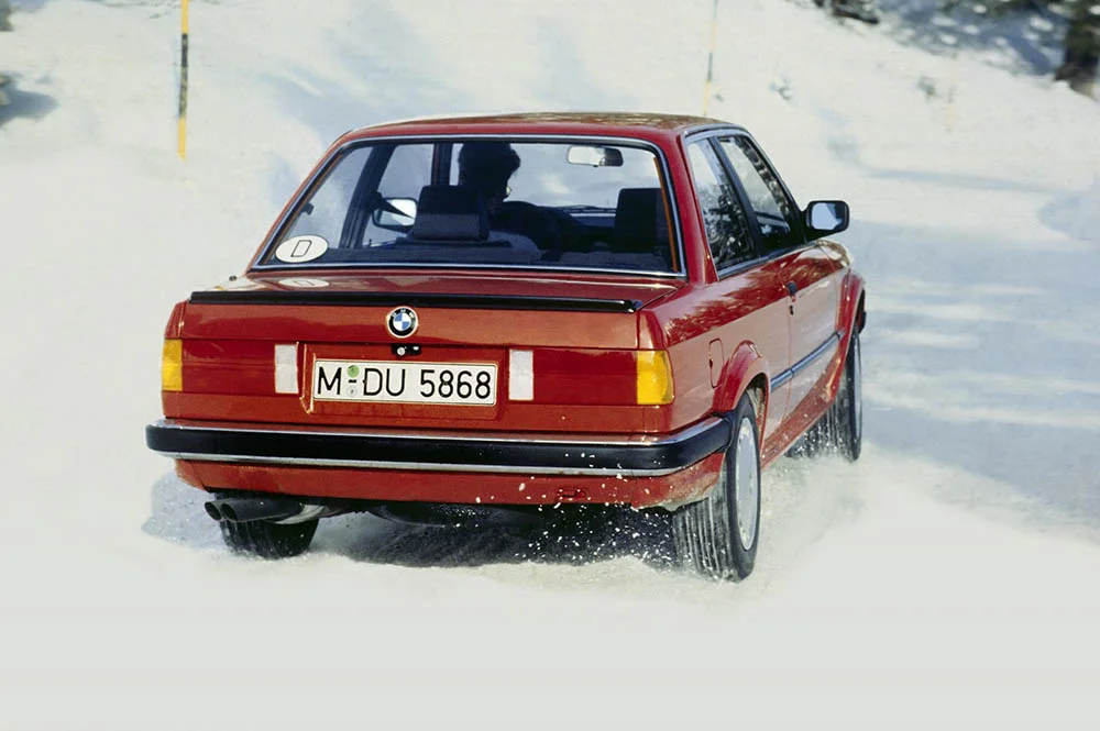 BMW E30 3-SERİSİ