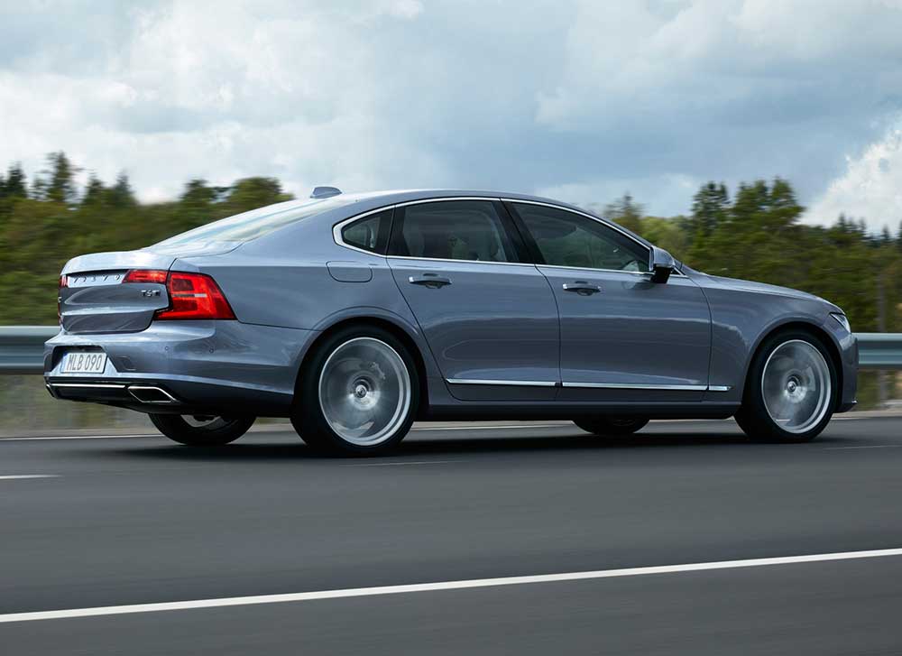 VOLVO S90