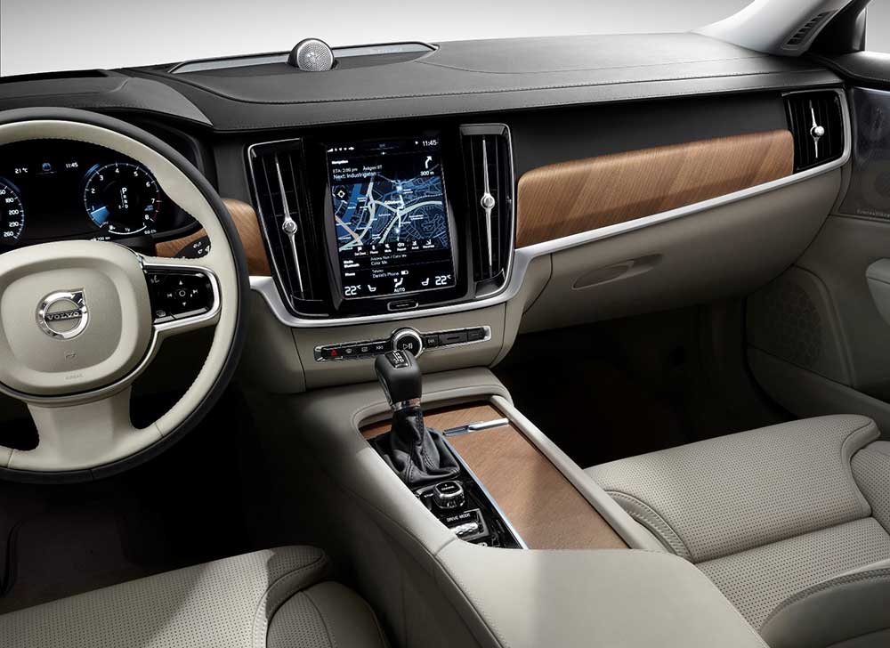 VOLVO S90