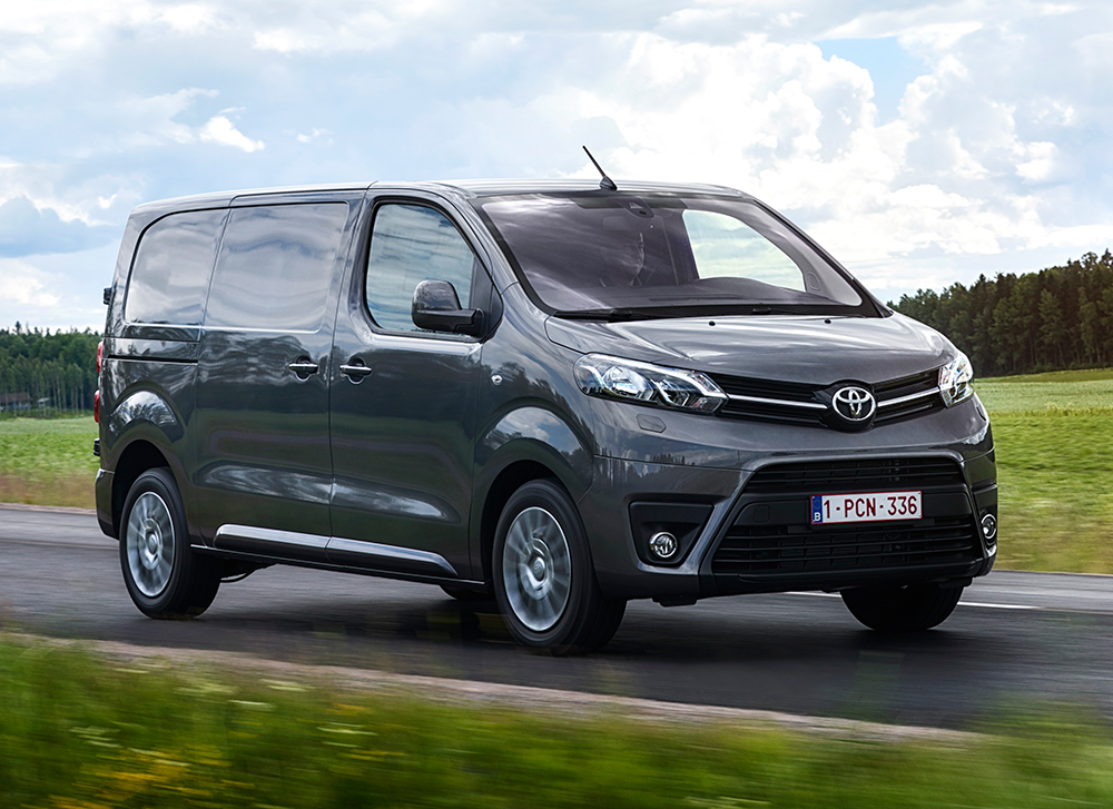 TOYOTA PROACE VAN